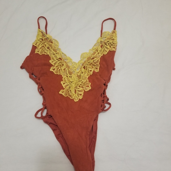 Blue Life Eclipse One piece Swimsuit - Picture 5 of 5